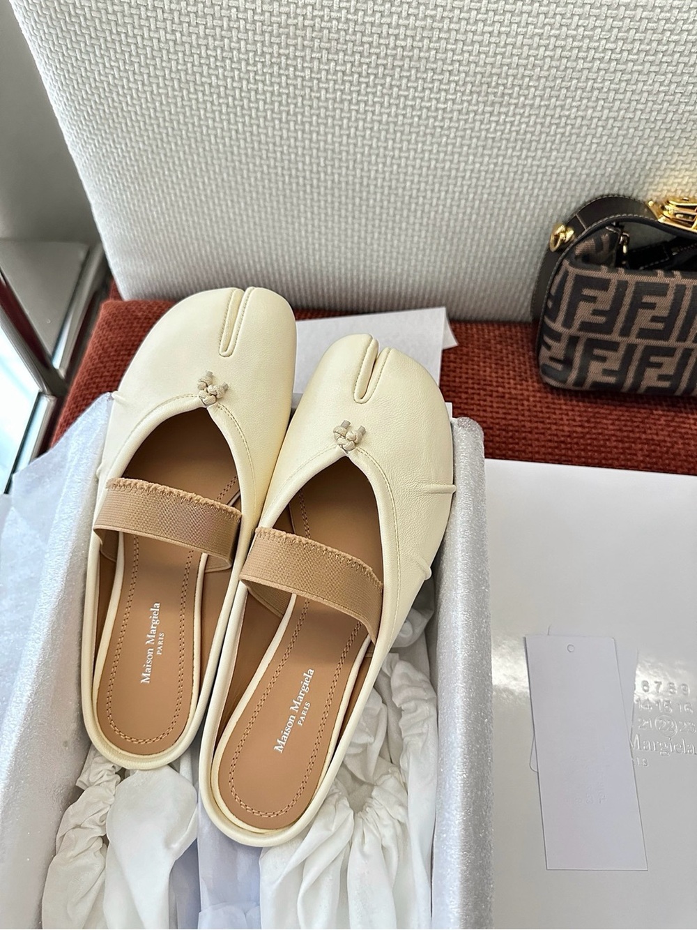 Maison Martin Margiela Cream Leather Slip-On Mules - Picture 2 of 8